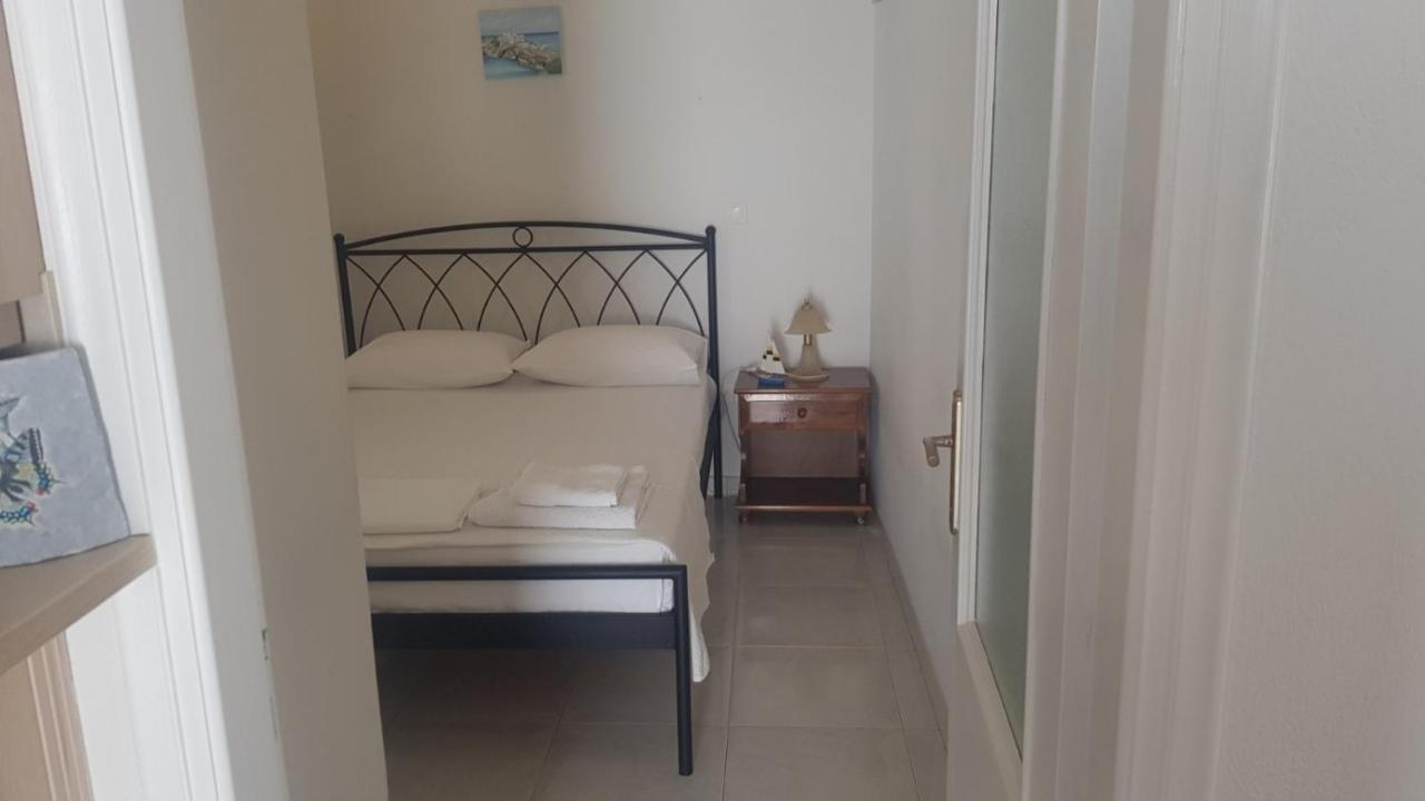 Potter's Apartment/40 Meters From The * Kamares (Sifnos)