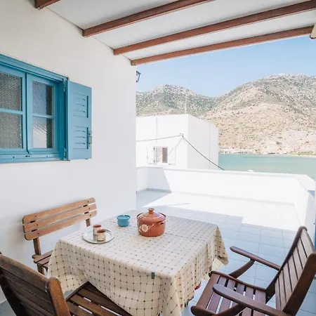 Potter'S Apartment/40 Meters From The Beach Kamares  Exterior photo